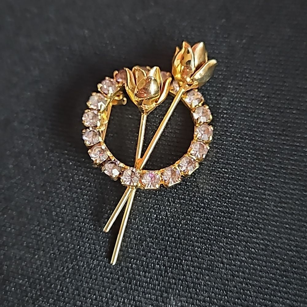 Vintage Gold Flower & Rhinestone Pin Brooch